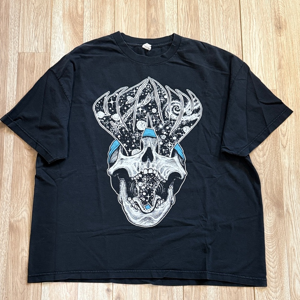Vintage Black Graphic Men's Shirt